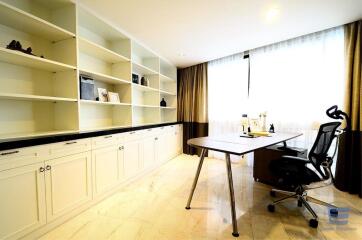 [Property ID: 100-113-22891] 3 Bedrooms 4 Bathrooms Size 260.54Sqm At President Park Sukhumvit 24 for Rent and Sale