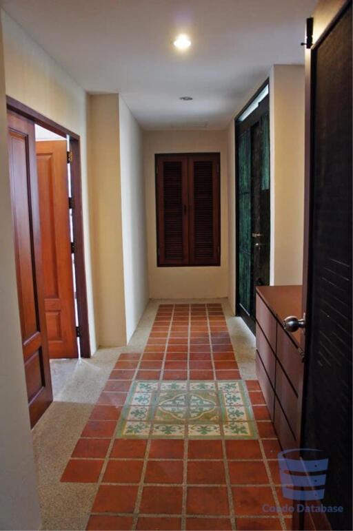 [Property ID: 100-113-24754] 4 Bedrooms 4 Bathrooms Size 420Sqm At Raintree Village Apartment for Rent 130000 THB