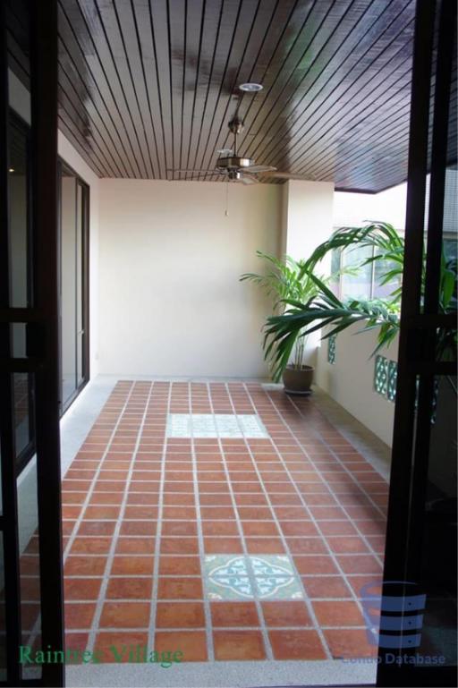 [Property ID: 100-113-25435] 3 Bedrooms 4 Bathrooms Size 320Sqm At Raintree Village Apartment for Rent 100000 THB