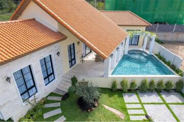 Tuscan Designed Pool Villa in Lamai ,Splendid area