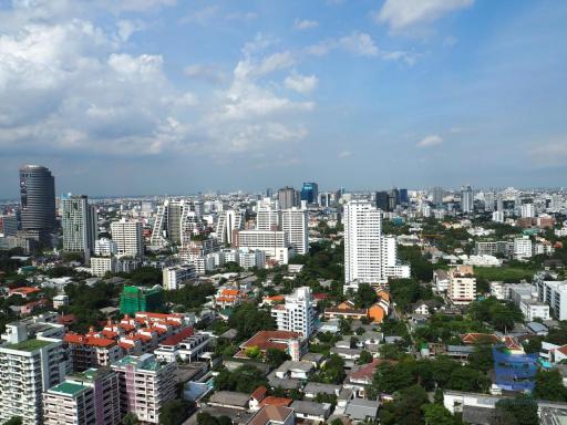 Royce Private Residence Sukhumvit 31 2 Bedroom 2 Bathroom For Rent