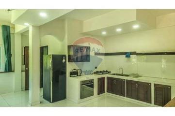 Two Story Townhouse Near The Beach In Taling Ngam