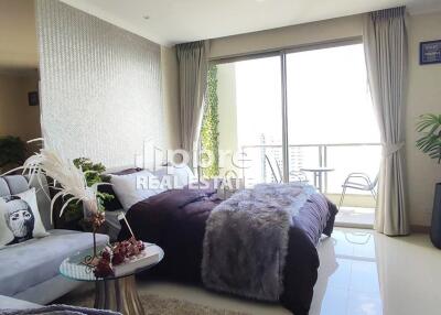 Studio Condo at Riviera Jomtien for Sale