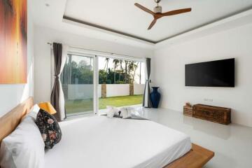 Luxury 3 Bedroom Beachfront villa