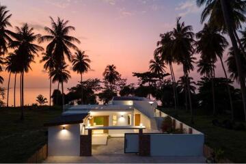 Luxury 3 Bedroom Beachfront villa