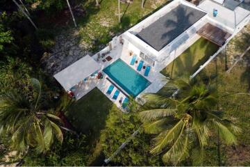 Stunning 3-bedroom beachfront villa for sale