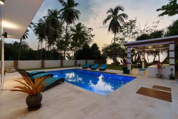 Luxury 3 Bedroom Beachfront villa - 920121061-11