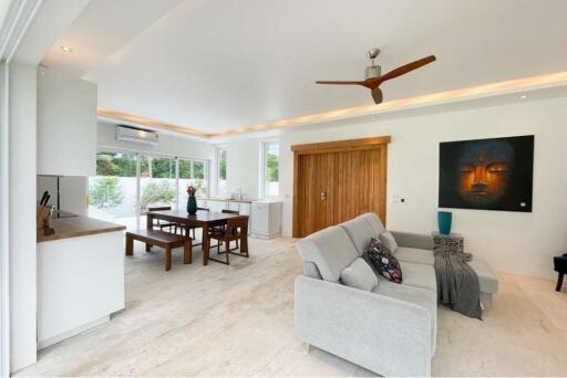 Luxury 3 Bedroom Beachfront villa