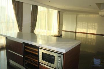 [Property ID: 100-113-22391] 3 Bedrooms 4 Bathrooms Size 345Sqm At Le Raffine Jambunuda Sukhumvit 31 for Rent 180000 THB