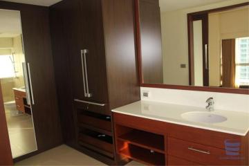 [Property ID: 100-113-22391] 3 Bedrooms 4 Bathrooms Size 345Sqm At Le Raffine Jambunuda Sukhumvit 31 for Rent 180000 THB