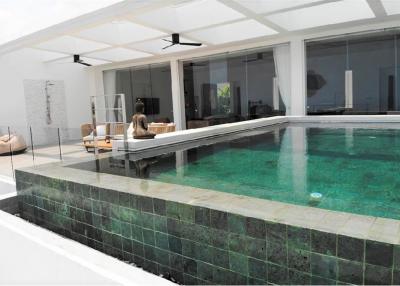 Luxury 3 Bedroom Seaview Villa for Sale & Rent: