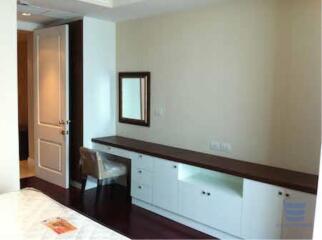 [Property ID: 100-113-21529] 3 Bedrooms 4 Bathrooms Size 222Sqm At Athenee Residence for Rent 180000 THB