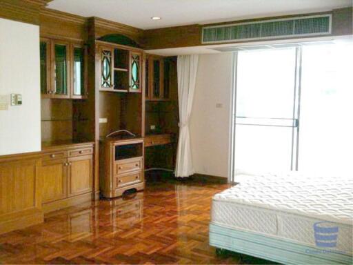 [Property ID: 100-113-21296] 3 Bedrooms 3 Bathrooms Size 380Sqm At Raj Mansion for Rent 78000 THB