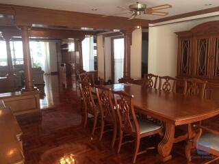 [Property ID: 100-113-21296] 3 Bedrooms 3 Bathrooms Size 380Sqm At Raj Mansion for Rent 78000 THB