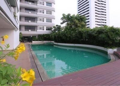 [Property ID: 100-113-21266] 3 Bedrooms 3 Bathrooms Size 171Sqm At Charoenjai Place for Rent 60000 THB