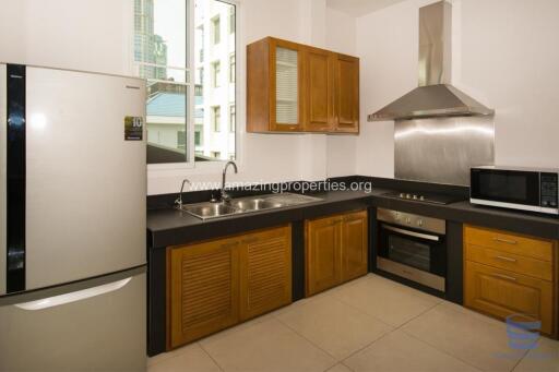 [Property ID: 100-113-21246] 3 Bedrooms 3 Bathrooms Size 165Sqm At ＠ Sukhumvit 24 Home for Rent 75000 THB