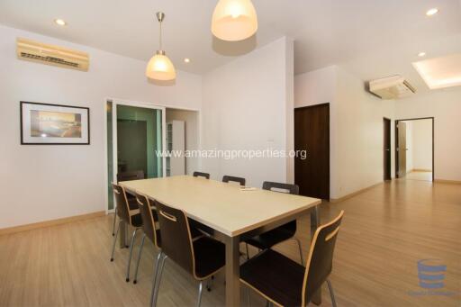 [Property ID: 100-113-21246] 3 Bedrooms 3 Bathrooms Size 165Sqm At ＠ Sukhumvit 24 Home for Rent 75000 THB