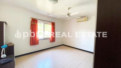 Village House for Sale in East Pattaya