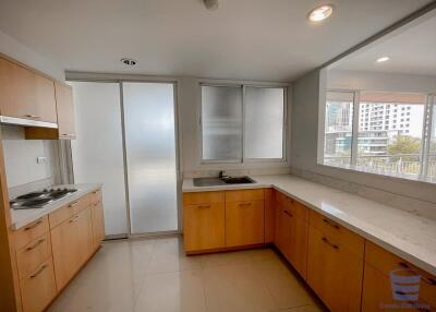 [Property ID: 100-113-21080] 4 Bedrooms 4 Bathrooms Size 290.27Sqm At The Rise Sukhumvit 39 for Sale 31200000 THB
