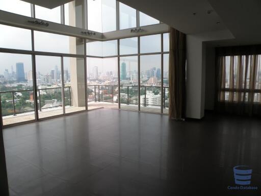 [Property ID: 100-113-21030] 4 Bedrooms 6 Bathrooms Size 304.44Sqm At The Lofts Yennakart for Sale 45000000 THB