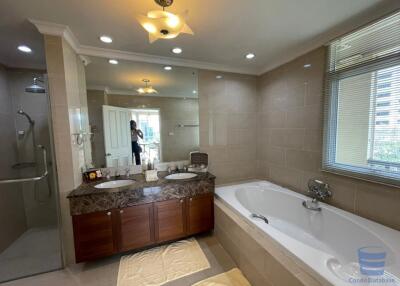 [Property ID: 100-113-20953] 2 Bedrooms 4 Bathrooms Size 184.82Sqm At The Cadogan Private Residence for Rent 70000 THB