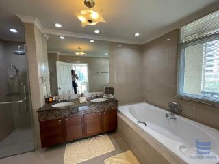 [Property ID: 100-113-20953] 2 Bedrooms 4 Bathrooms Size 184.82Sqm At The Cadogan Private Residence for Rent 70000 THB