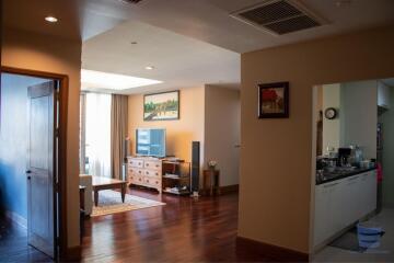 [Property ID: 100-113-20839] 2 Bedrooms 2 Bathrooms Size 126Sqm At Sky Villas Sathorn for Sale 12400000 THB