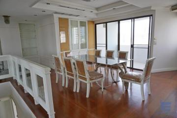 [Property ID: 100-113-20608] 3 Bedrooms 4 Bathrooms Size 371Sqm At Modern Town for Sale 16000000 THB