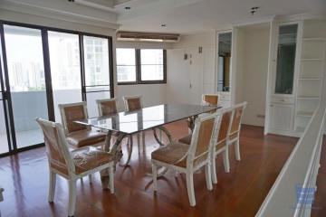 [Property ID: 100-113-20608] 3 Bedrooms 4 Bathrooms Size 371Sqm At Modern Town for Sale 16000000 THB