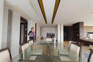 [Property ID: 100-113-26924] 4 Bedrooms 4 Bathrooms Size 245Sqm At Sukhumvit Park for Sale 30000000 THB