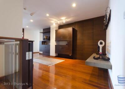 [Property ID: 100-113-26924] 4 Bedrooms 4 Bathrooms Size 245Sqm At Sukhumvit Park for Sale 30000000 THB