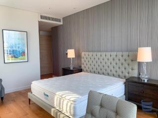 [Property ID: 100-113-27022] 3 Bedrooms 4 Bathrooms Size 196Sqm At Sindhorn Residence for Rent 220000 THB