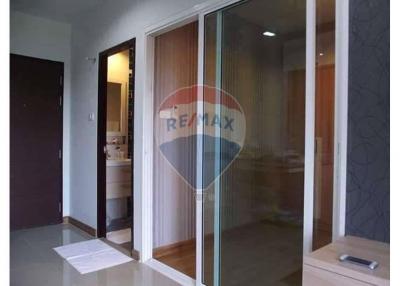 34 Sqm., 1 Bed, 1 Bath Condo listed for ฿ 2,000,000.