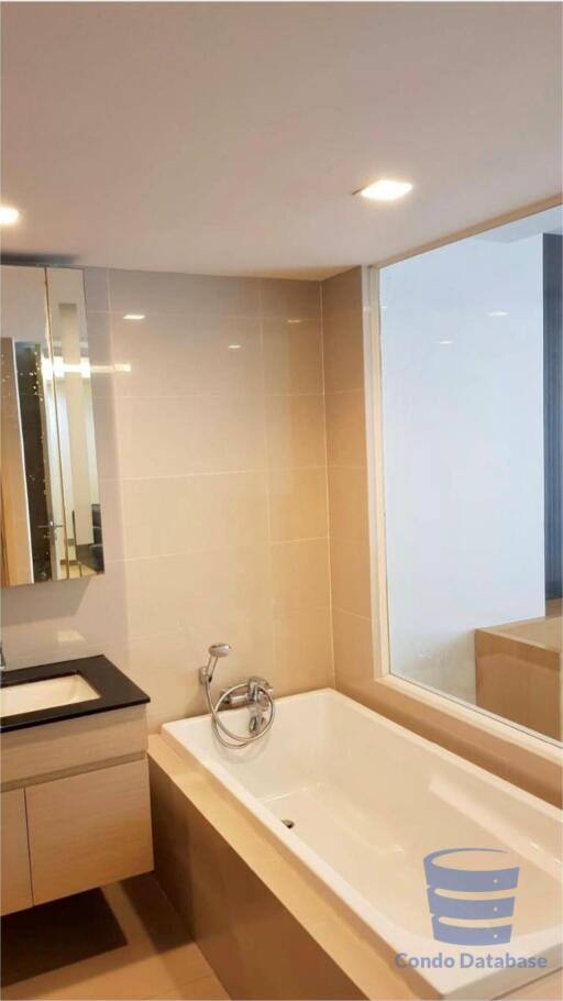 [Property ID: 100-113-26260] 1 Bedrooms 1 Bathrooms Size 38.5Sqm At Via Botani for Rent 30000 THB