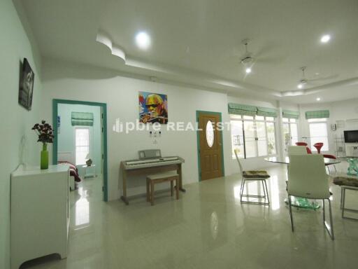 East Pattaya 3 Bed Pool Villa for Sale