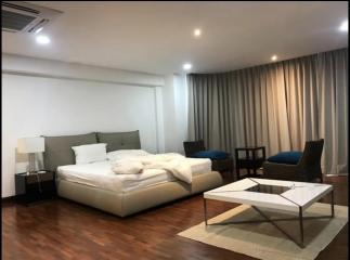 Townhouse in Thonglor