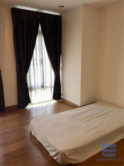 [Property ID: 100-113-26158] 3 Bedrooms 3 Bathrooms Size 132Sqm At Wattana Suite for Rent 50000 THB