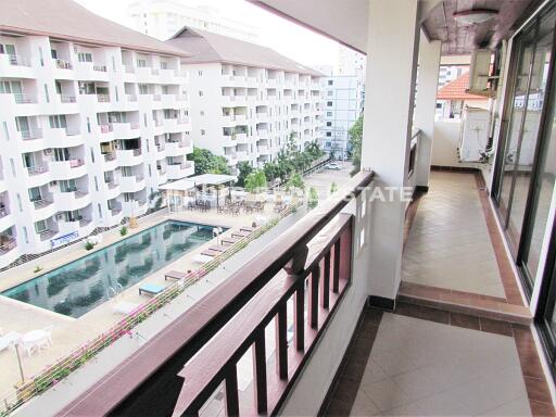 Jomtien Shining Star Condominium for Sale