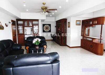 Condo at Shining Star for Sale in Jomtien