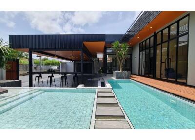 "THE KOMPLETIA" PRIVATE LUXURY HOME SATTAHIP CHONBURI THAILAND