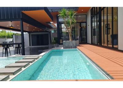 "THE KOMPLETIA" PRIVATE LUXURY HOME SATTAHIP CHONBURI THAILAND