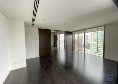 [Property ID: 100-113-27005] 3 Bedrooms 4 Bathrooms Size 270Sqm At Hansar Rajdamri for Rent 200000 THB