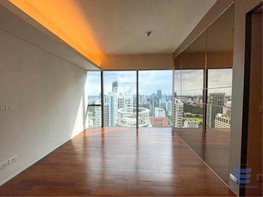 [Property ID: 100-113-27004] 2 Bedrooms 2 Bathrooms Size 180Sqm At Hansar Rajdamri for Rent 180000 THB