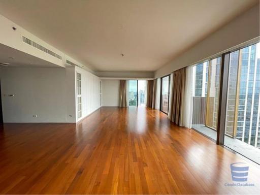 [Property ID: 100-113-27004] 2 Bedrooms 2 Bathrooms Size 180Sqm At Hansar Rajdamri for Rent 180000 THB