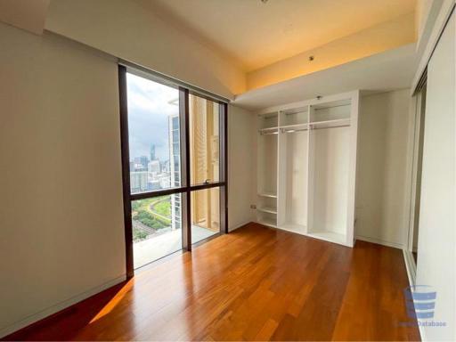 [Property ID: 100-113-27004] 2 Bedrooms 2 Bathrooms Size 180Sqm At Hansar Rajdamri for Rent 180000 THB