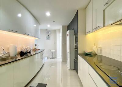 [Property ID: 100-113-26993] 3 Bedrooms 3 Bathrooms Size 273Sqm At Supakarn Condominium for Sale
