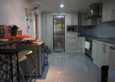 [Property ID: 100-113-26485] 3 Bedrooms 3 Bathrooms Size 445Sqm At Supalai Place for Rent and Sale