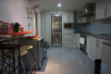 [Property ID: 100-113-26485] 3 Bedrooms 3 Bathrooms Size 445Sqm At Supalai Place for Rent and Sale