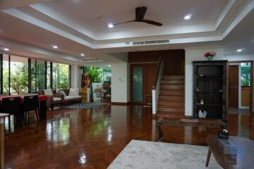 [Property ID: 100-113-26485] 3 Bedrooms 3 Bathrooms Size 445Sqm At Supalai Place for Rent and Sale