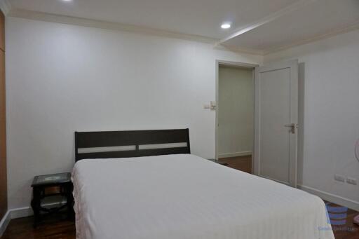 [Property ID: 100-113-26485] 3 Bedrooms 3 Bathrooms Size 445Sqm At Supalai Place for Rent and Sale